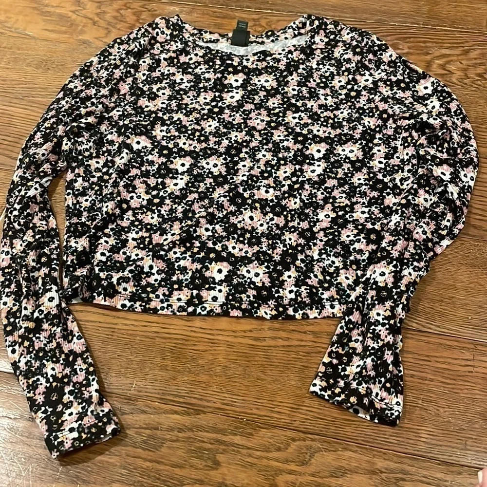Wild Fable Ling Sleeve Black Floral Top Size XL - Picture 1 of 3
